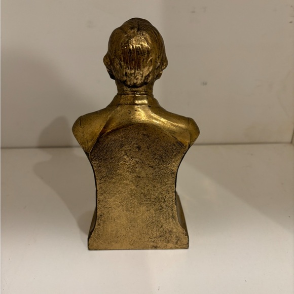 Vintage 1960’s Abraham Lincoln Bust Bookend Antique Brass 8”Height - Picture 5 of 14